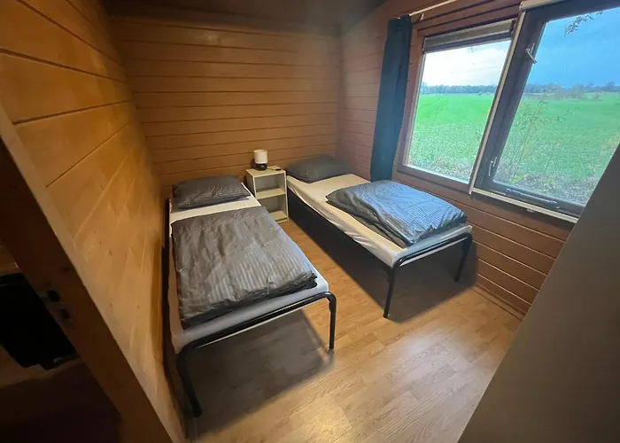 Semesterbostad Houten 7 Voor Rust, Ruimte En Neede